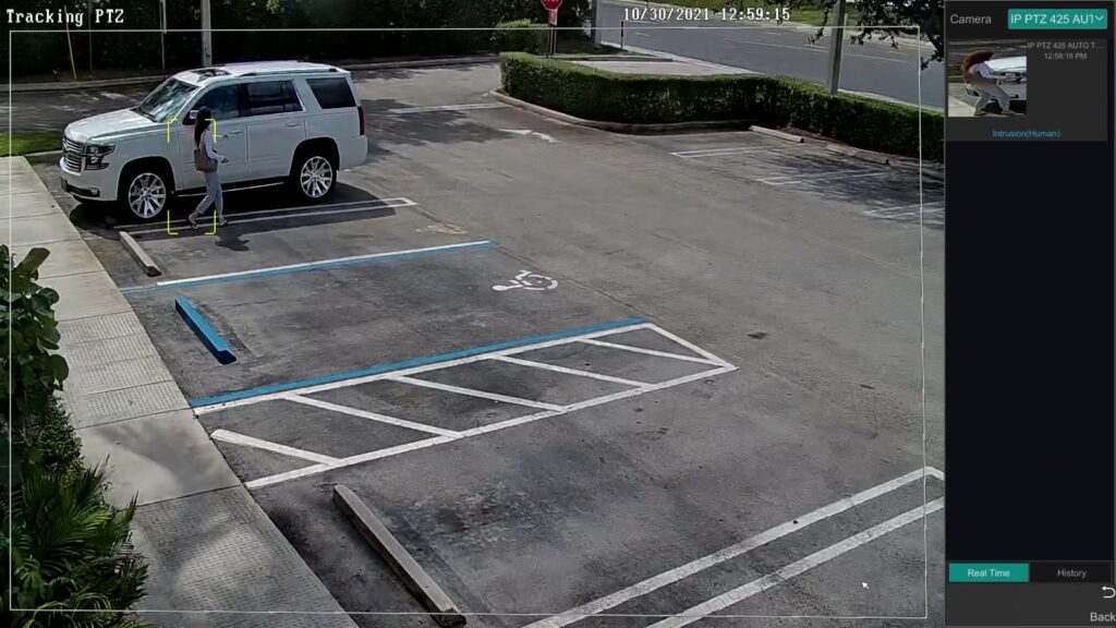 Live view of the PTZ camera tracking a detected person with the event list on the right